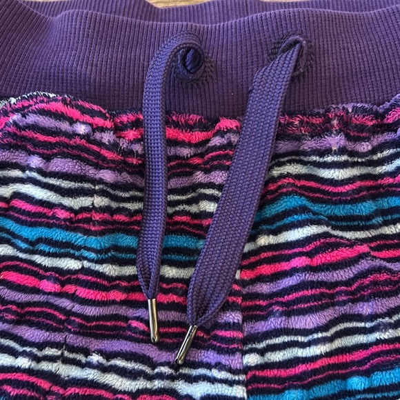 Triple Flip minky mTerial sweat pants with draw string and elastic bottom cuffs - Picture 3 of 6